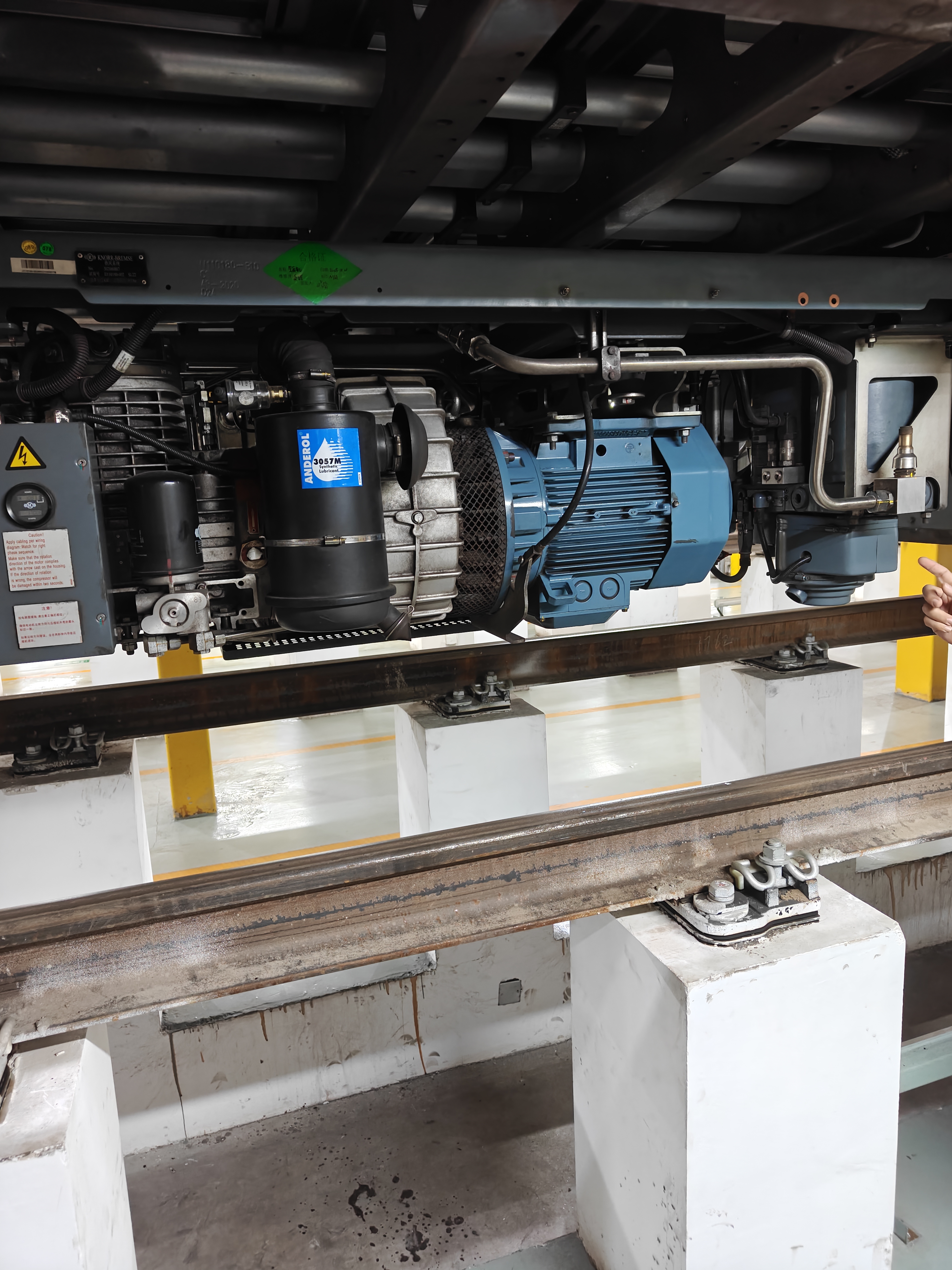 露點儀在地鐵軌道測試現場